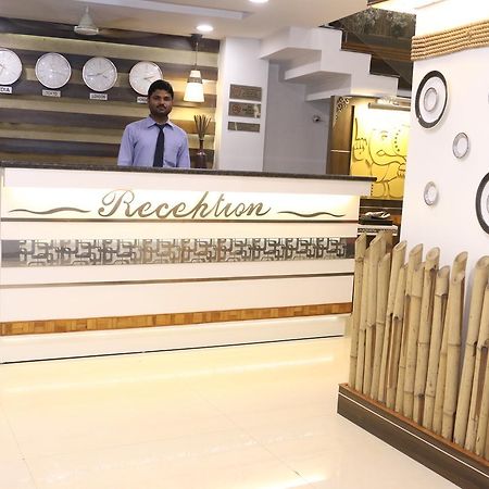 Hotel Shalimar Deluxe Бхопал Экстерьер фото