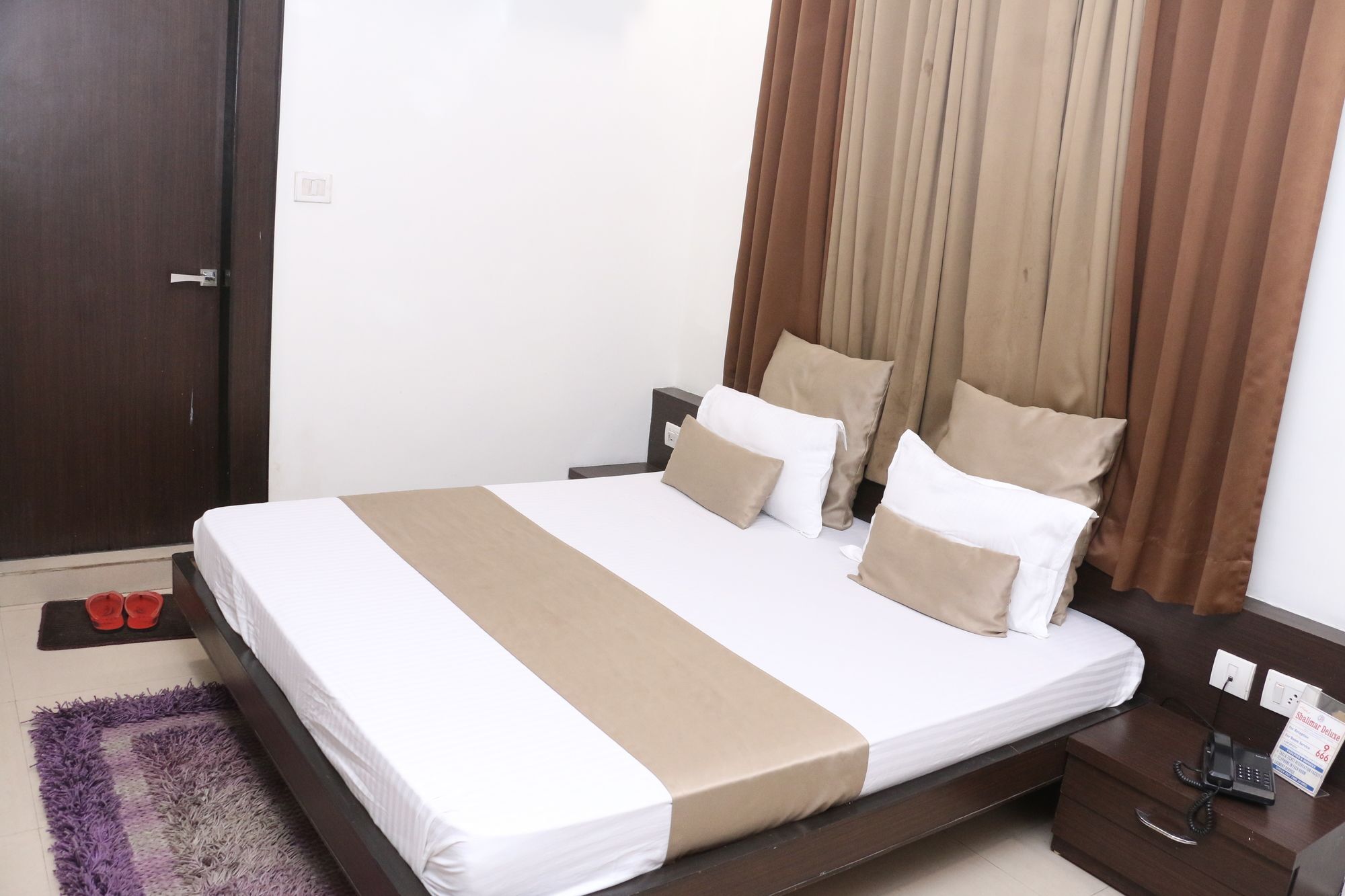 Hotel Shalimar Deluxe Бхопал Экстерьер фото